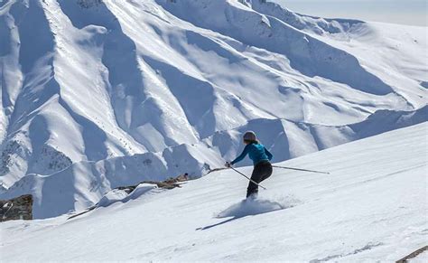 Skiing in Kashmir | Best Places for Skiing Adventure in J & K