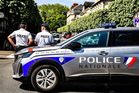 Une Femme Tuée à Coup De Couteau à Toulouse Une Autre Placée En Garde