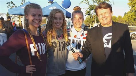 PHOTOS: 7 On Your Side's Michael Finney at Fremont Street Eats - ABC7 ...