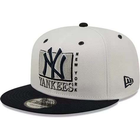 Gorra Plana Blanca Y Negra Snapback Fifty White Crown De New York