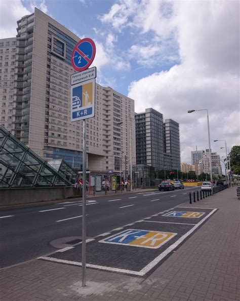 City officials explain why the Central Station kiss and ride bay changed 2