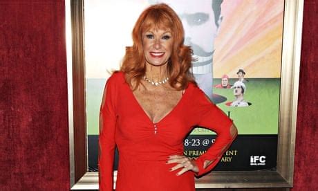 Hot Sexy Carol Cleveland Bikini Pics