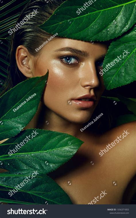 Jungle Girl Makeup