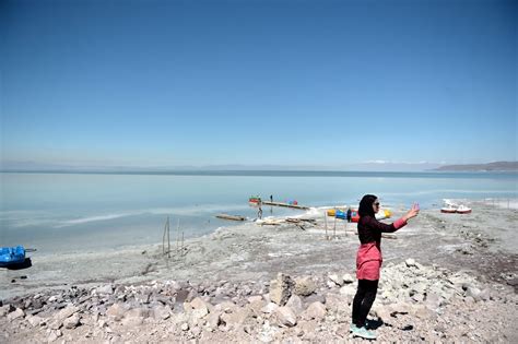 urmia lake dries  middle east monitor