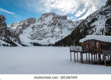 Lago Di Braies Winter Stock Photo 1811867695 | Shutterstock