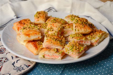 Snack Di Pasta Sfoglia E Salmone La Ricetta Del Rustico Sfizioso E