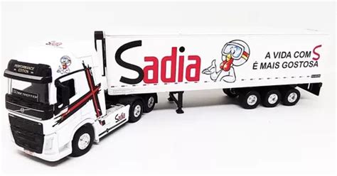 Miniatura Caminh O Volvo E Scania Carreta Ba Refrigerado R Em