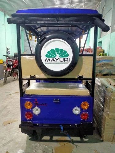 Blue Mayuri Passenger E Rickshaw Vehicle Capacity 6 Seater At Rs