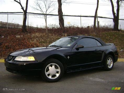 2000 Black Ford Mustang V6 Convertible 24589027 Car