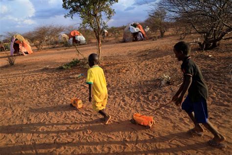 Plus De 700 Enfants Sont Morts Dans Des Centres De Nutrition En Somalie