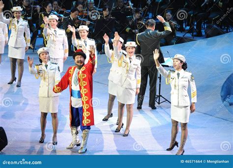 The Army Art Troupe And Xinjiang Folk Hand Gala Thefamous And