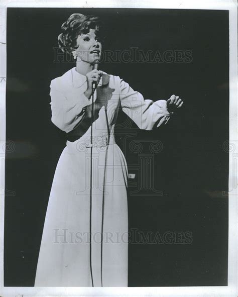 1969 Press Photo Julia Meade Singer Historic Images