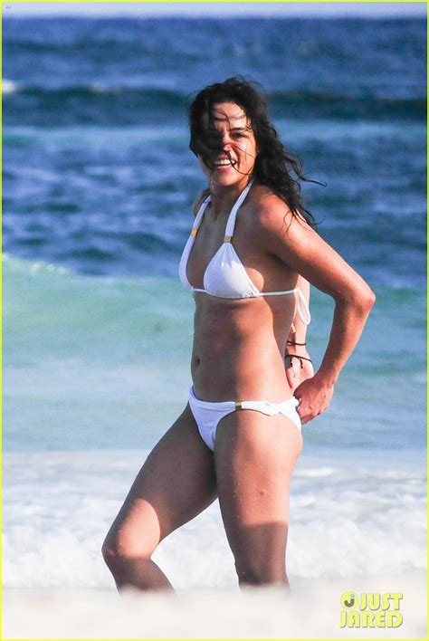 Michelle Rodriguez Flaunts Hot Bikini Bod On Nye In Mexico Photo