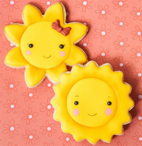 59 Best Sun Moon And Star Cookies Cakes And Treats See Separate Board