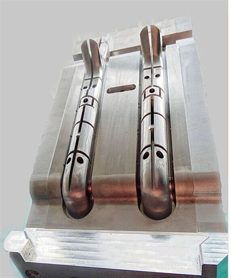 Precise Plastic Injection Medical Mold China Medical Mold And Plastic