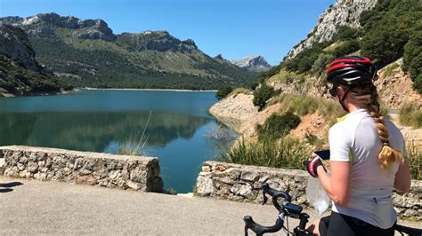 Women Cycling In Mallorca – Mallorca Cycling Tours