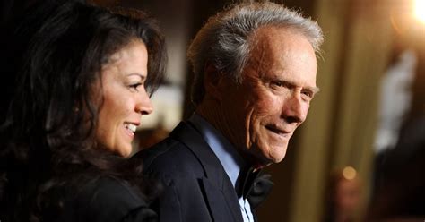 Clint Eastwood Sa Femme Dina Demande Officiellement Le Divorce