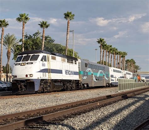 Metrolink Railroad, EMD F59PHI diesel-electric locomotive in Burbank ...