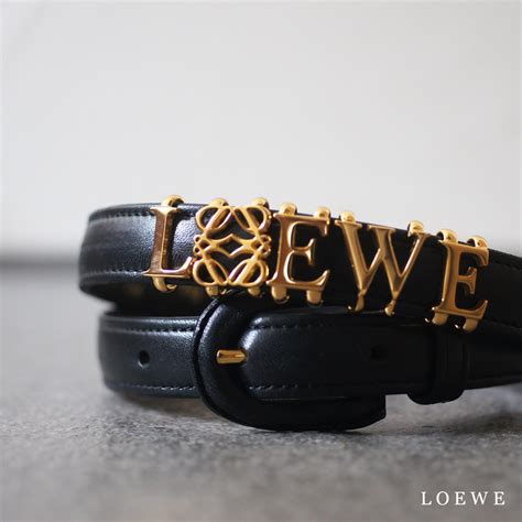 Yahooオークション 美品 希少 レア ロエべ Loewe ロゴ アナグラム