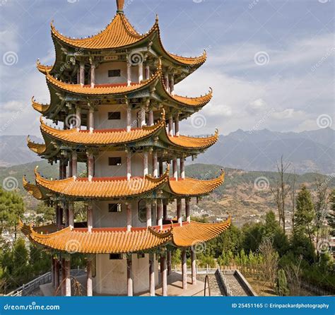 Chinese Pagoda In Mountain Valley Stock Image Image Of Yangbi Asia