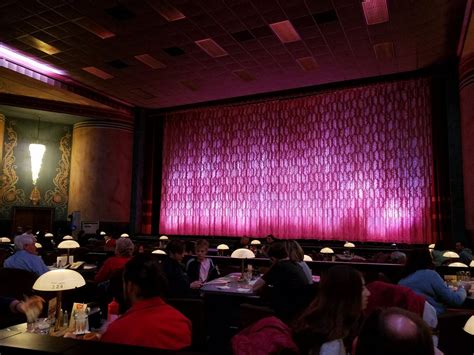 COMMODORE THEATRE - 79 Photos & 72 Reviews - Cinema - 421 High St ...