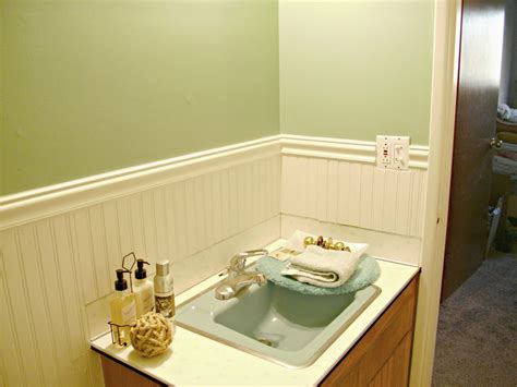 Main Bathroom Redo - DIY Wainscoting & Built-In Magazine Rack - Little ...