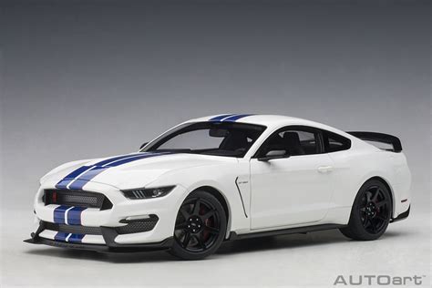 Autoart Modellauto Ford Mustang Shelby Gt R