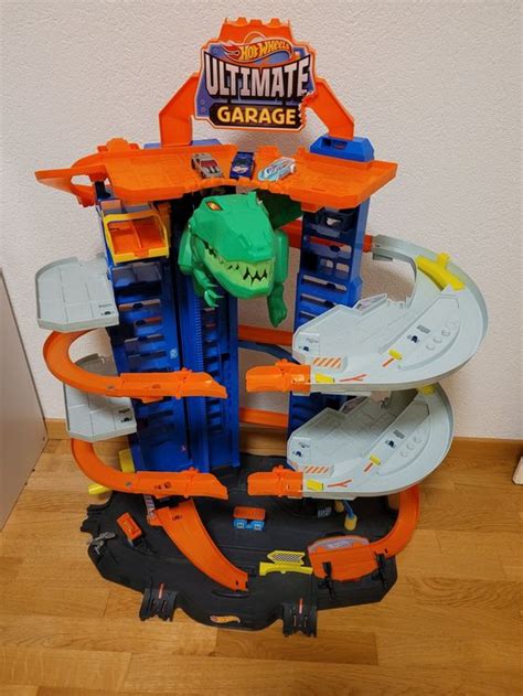 Hot Wheels Ultimate Parkgarage mit Robo T Rex Angriff Neu gemäss Beschreibung in Biel Bienne