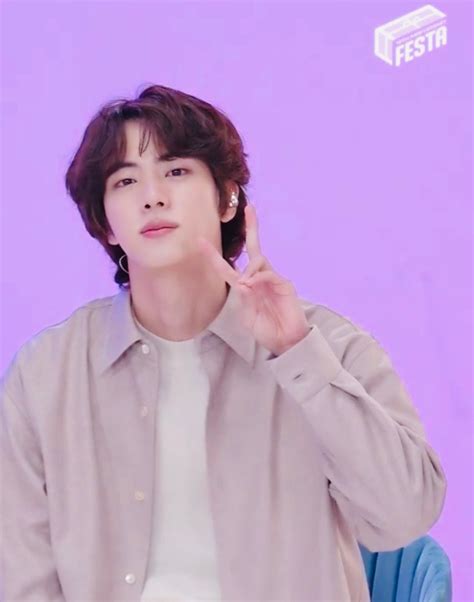 Bts Community Posts To Jin ジンの想い ちゃんと心に届いたよ 1年後 笑顔で会えるのを楽しみにしてるね Bts