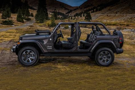 2023 Jeep Wrangler Pictures - 158 Photos | Edmunds