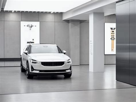 Polestar inaugura primeiro espaço de vendas na Europa