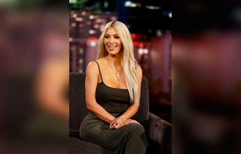 Kim Kardashian Posts A Naked Bathroom Selfie