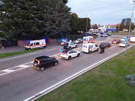 Ieri A Saronno Rapine Sul Treno Arrestato Viale Lombardia Bloccata