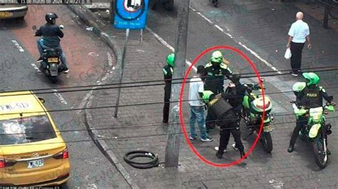 Ni Cambi Ndose De Camisetas Escaparon Capturaron A Dos Hombres Por El