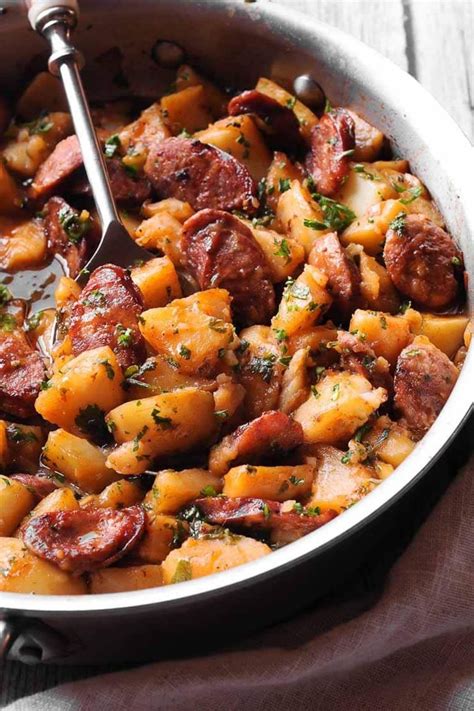 25 Satisfying Smoked Sausage Recipes For Easy Weeknight Meals Recipe In 2021 Smoked Sausage