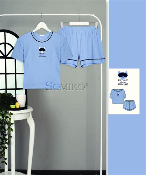 Дамска пижама с шорти - Луксозни дамски пижами