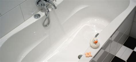 How to Install a Bathtub Liner | DoItYourself.com