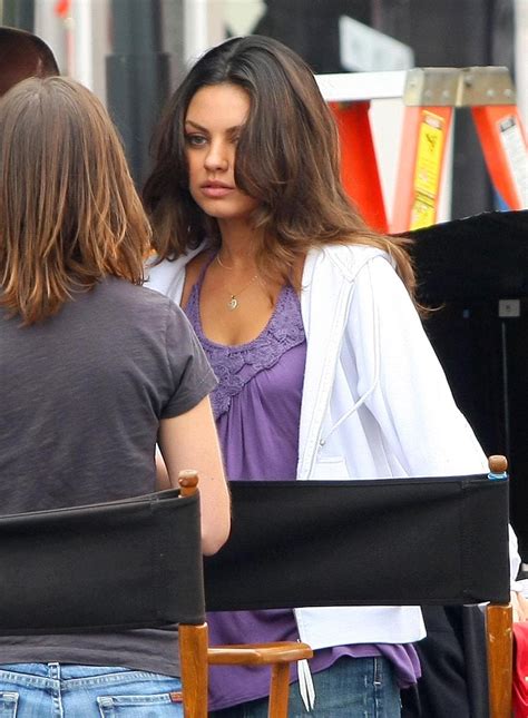 Extract - Mila Kunis Set Photos - Mila Kunis Photo (2321460) - Fanpop