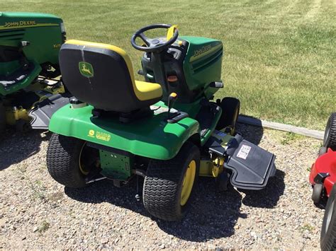 2004 John Deere LX280 Riding Mower For Sale In Litchfield Minnesota