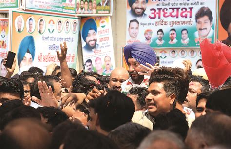 Arvinder Singh Lovely Formally Takes Charge As Delhi Cong Chief