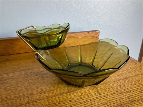 Vintage Anchor Hocking Swedish Modern Pc Avocado Green Glass Chip