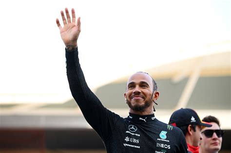 Lewis Hamilton Mercedes Driver’s One Word Reply Reveals Intent Over F1 Future