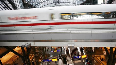 Zugverkehr Bahn Richtet Schnellzugverbindung Zwischen Berlin Und Paris