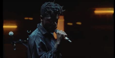 Watch Moses Sumney’s “Rank & File” live video | The FADER