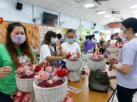 新住民全球新聞網 高雄茄萣戶所舉辦永生花手作課程 新住民親子同享手作樂趣