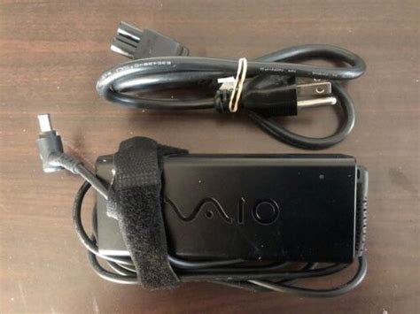 Original SONY VAIO VGP PRZ1 Port Replicator Docking Station With Power