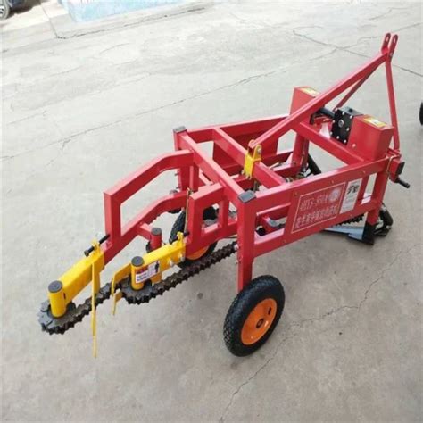 Peanut Digger Carrot Potato Harvesting Automatic Machine Groundnut