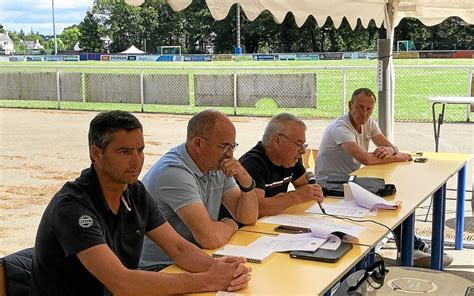 Lus Tr Gunc Mise Tout Sur Sa Structuration Foot Amateur Bretagne