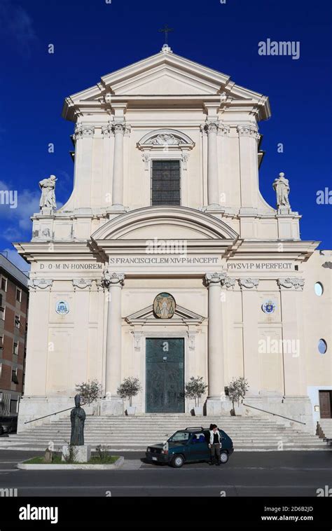 Civitavecchia Kathedrale Des Hl Franziskus Von Assisi Cattedrale Di