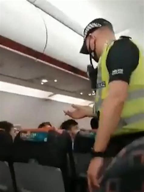 Easyjet News Police Escort Aggressive Passenger Off Plane For